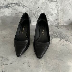 Salvatore Ferragamo Size 6 Black Lamb Skin Pumps